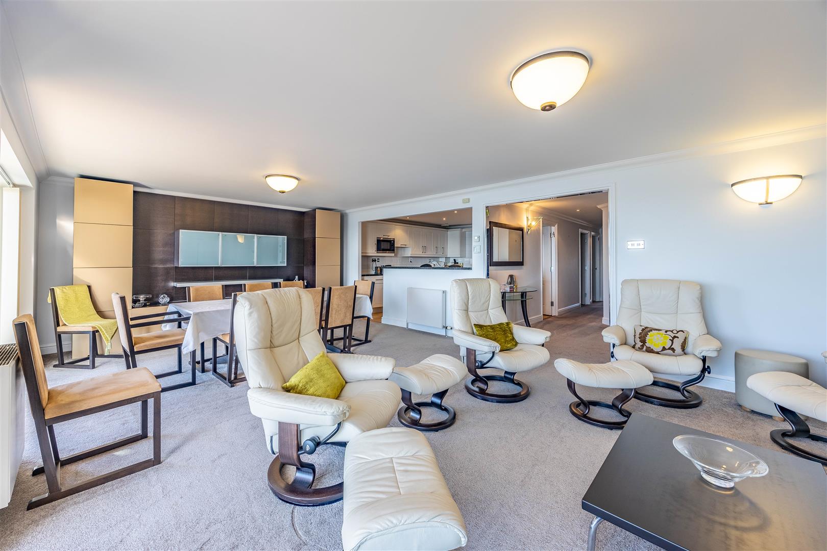 Lounge/Diner